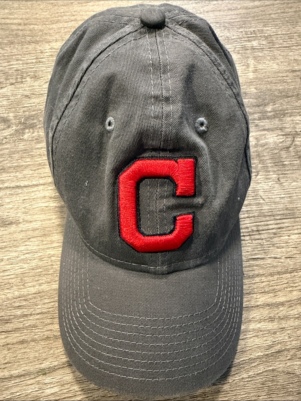 New Era 9TWENTY Cleveland Guardians Black Red C Logo Adjustable Baseball Hat